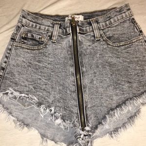 High waisted zip up grey shorts